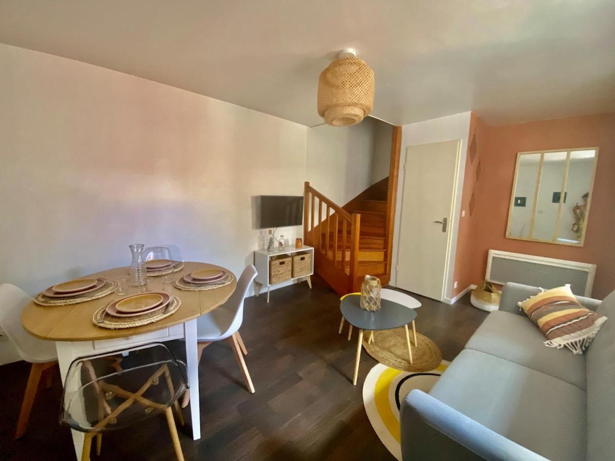 푸아티에 Le Carnot: City Centre With Parking Space 아파트 외부 사진